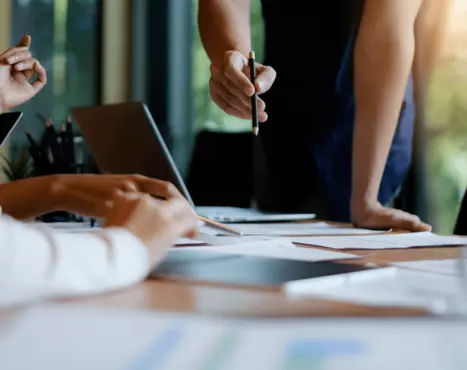 RECRUIT 私たちと一緒に働く仲間を募集します。