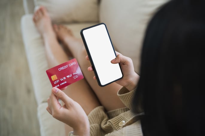 woman_credit_card2